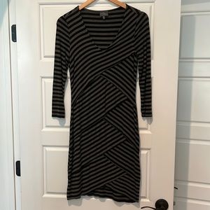 Market & spruce 3/4” length sleeve short dress